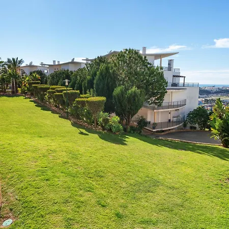 Homes Ocean View With Huge Sunny Terrace, 2 Swimming Pools & Tennis Court Διαμέρισμα