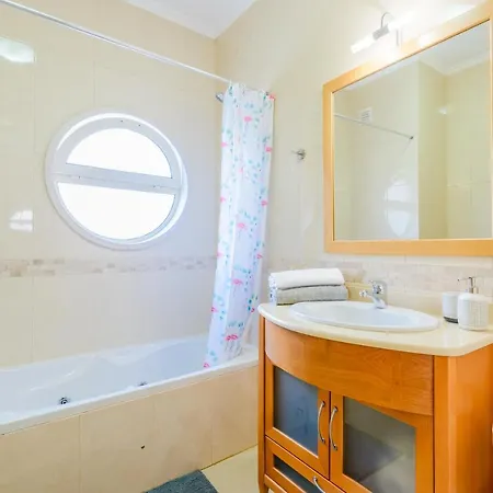 Homes Ocean View With Huge Sunny Terrace, 2 Swimming Pools & Tennis Court Апартаменти