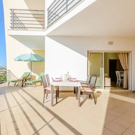 Διαμέρισμα Homes Ocean View With Huge Sunny Terrace, 2 Swimming Pools & Tennis Court Αλμπουφέιρα