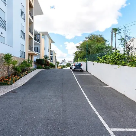 Homes Ocean View With Huge Sunny Terrace, 2 Swimming Pools & Tennis Court アパート アルブフェイラ