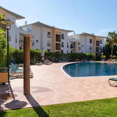 Homes Ocean View With Huge Sunny Terrace, 2 Swimming Pools & Tennis Court Appartement *
