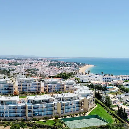 Homes Ocean View With Huge Sunny Terrace, 2 Swimming Pools & Tennis Court Appartement